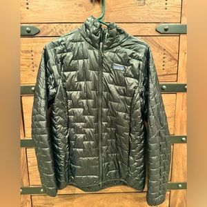Patagonia Nano Puff women’s jacket - black medium